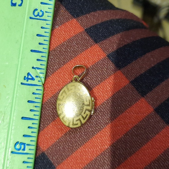 GENUINE AUTHENTIC SOLID 10K YELLOW GOLD GREEK KEY PHOTO LOCKET CHARM PENDANT - Picture 3 of 11